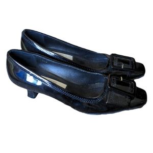 Jildor Women's patent leather kitten heel